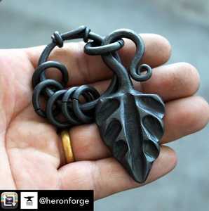 Wholesale 2024 Fashion Jewelry Viking Iron Leaf Vintage Pendant Necklace for Men Women Jewelry Necklace <b>Beads</b> Sterling Necklace - Product Image 5