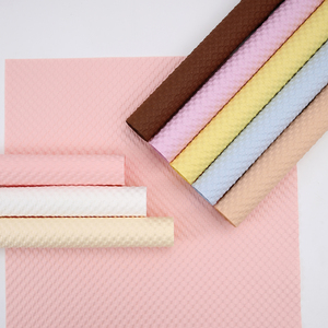 Papel de Regalo SINOWRAP, Hermoso Papel de Envolver con Relieve Sólido para Ramos de Flores del Día de San Valentín - Product Image 2
