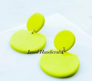 Pendientes de resina pequeños para fiestas, pendientes de resina de alta calidad estándar, Color personalizado, diseño hecho a mano, pendiente de resina, Color rosa - Product Image 5