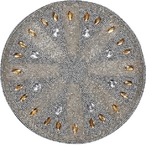 2023 meilleure vente produit en Polyester vert décoratif perle napperon ustensiles de cuisine produit Table à manger tapis décoratif pour la maison - Product Image 5