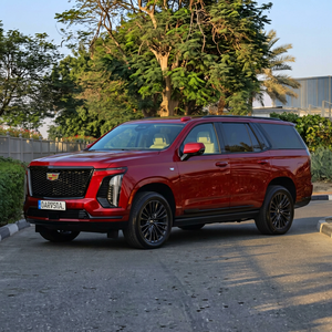 Cadillac Escalade Rossa, SUV di Lusso, Veicolo Elettrico per Passeggeri, Auto a Nuova Energia - Product Image 1