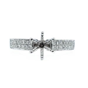 Bague de fiançailles classique haut de gamme en or blanc et platine 18 carats, sertie de diamants naturels taille brillant, pour femme, idéale pour un anniversaire de mariage - Product Image 1