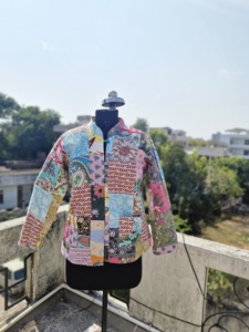 Veste matelassée élégante Kantha Stitch faite à la main, confort, style intemporel, sur mesure pour un choix de mode durable, doublure en nylon - Product Image 5