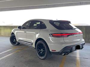 Macan S 2022, 375 ch, V6 biturbo, transmission intégrale, couleur craie, non modifié - Product Image 4