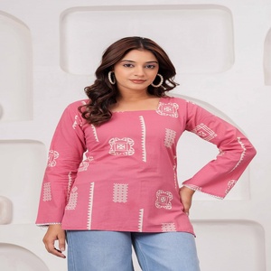 Kurta Rosa de Algodón para Mujer con Estampado Blanco Pintado a Mano, Corte Holgado, Ropa Étnica para Uso Diario Informal, Largo Regular, Estilo Indio - Product Image 1