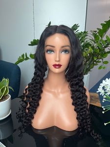 วิกผมแท้แบบ Full HD Skin Weft แบบเส้นเดียว ลอนลึก เนื้อไหมนุ่ม ผลิตจากผมเวียดนาม จัดเรียงเกล็ดผม สำหรับผู้หญิงผิวสี - Product Image 2