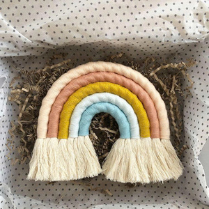 Precio al por mayor en gran cantidad Macramé Arco Iris Decoración Mezcla de colores Hecho a mano Arco Iris Wallhanging - Product Image 2