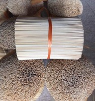 Bâtons de bambou naturels/blanchis ronds de haute qualité avec différentes tailles, y compris 8 '', 9'', 12 ",... Pour la fabrication de bâtonnets d'encens, un