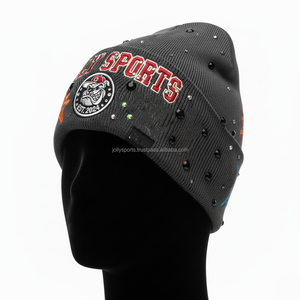 Gorro de punto Premium para mujer, gorro de lana acrílica suave de 320 GSM, bordado con logotipo personalizado, gorro de invierno con diamantes de imitación, gorro de Jacquard - Product Image 4