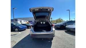 Véhicules d'occasion haut de gamme 2021 à vendre : LE AWD, conduite à gauche, sièges en cuir, caméra de recul - Product Image 4