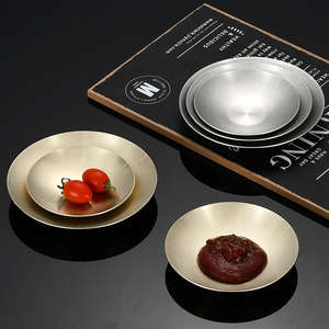 Plaques métalliques sûres pour la décoration d'événements, idéales pour les fêtes à thème, les mariages et les occasions spéciales - Product Image 1