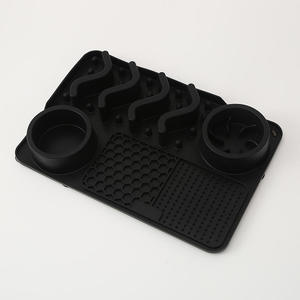 ISSILI <b>Silicone</b> Pet Slow Feeding Plate Rectangular Multi-function Cat Dog Foodware Anti-Choking <b>Mat</b> Bowl Pad 300g Wholesale - Product Image 5