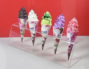 Support de cône de crème glacée acrylique élégant pour un affichage élégant dans les cafés et les restaurants - Product Image 3