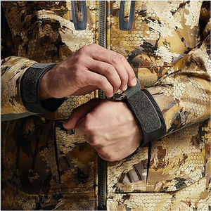 Chaqueta de Caza para Hombre, Chaqueta de Ropa Personalizada con Batería, Cálida, Negra, Informal, de Algodón y Poliéster, con Estampado de Camuflaje - Product Image 6