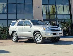 Toyota 4Runner Limited 2005, Color Titanio Metálico, Motor V8 de 4.0 Litros y 245hp, Transmisión Automática de 5 Velocidades, SUV 4x4 - Product Image 2