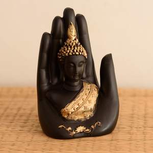 Élégante sculpture de bouddha artisanale en polyrésine dorée | Pièce maîtresse spirituelle sur le thème de la paume pour la décoration et les cadeaux de bureau à domicile - Product Image 6