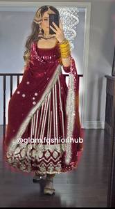 Vestido de aspecto de fiesta de diseñador VLM con trabajo bordado New Heavy Faux Goth Gate Salwar Kameez Lunching con pantalón - Product Image 4