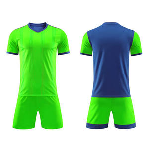 Uniforme de Fútbol para Hombre de Moda, Personalizado, Ligero, Fácil de Usar, Transpirable y Cómodo, con Material Duradero - Product Image 1