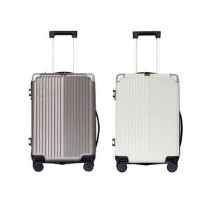 Precio razonable Bolsas de viaje Equipaje 2102 Puerto de carga USB Material DE LA PC Maleta vintage Marca personalizada Hecho en Vietnam - Product Image 1