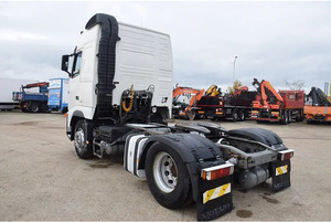 รถบรรทุกหัวลาก VOLVO FH 12.420 ปี 2003 มือสอง ยูโร 6 แรงม้าสูง สำหรับการขนส่งทางไกล กำลังสูง 530 แรงม้า รถบรรทุกหนักสำหรับขาย - Product Image 3