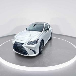 Sedán Automático de Lujo 2024 E-S de 8 Velocidades, Usado Certificado, Tracción Delantera - Product Image 1
