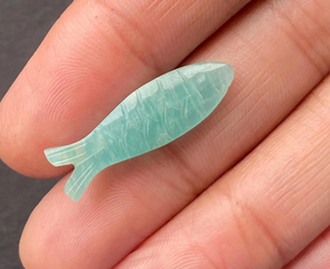 Amazonite naturelle sculpture de poisson fabriquée à la main pierres précieuses en vrac pendentif mignon perles cheville faisant des perles - Product Image 3