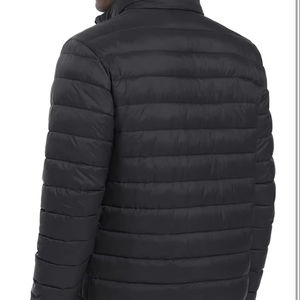 Chaqueta Acolchada The North Face de Alta Calidad para Mayoristas, Estilo Urbano para Invierno con Cuello Alto, Logotipo Frontal, Cierre de Cremallera y Diseño Liso - Product Image 2