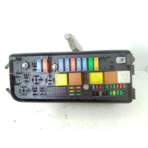 กล่องฟิวส์โอเปิ้ล เวคตร้า ซี ซาลูน 460023260 Z19dt ดีเซล 1900 (05>08) - Product Image 1