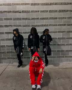 Conjunto de sudadera con capucha y pantalones de chándal acampanados con parche de socorro y pantalones de chándal personalizados superventas con cremallera para hombres y mujeres - Product Image 6