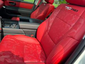 Toyota Sequoia TRD Pro 2023, Motor V6 Twin-Turbo, 4x4, Transmisión Automática, Asientos de Cuero - Product Image 2