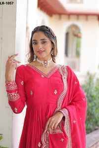 Nuevos Vestidos Anarkali de Diseñador con Lentejuelas y Bordados Zari, con Dupatta Elegante con Bordado Zari Calado para Mujer - Product Image 5