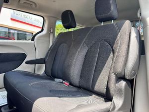 Minivan VOYAGER 2020 L FWD USADA EN BUEN ESTADO, BLANCA, TRANSMISIÓN AUTOMÁTICA DE 9 VELOCIDADES, 287HP, TRACCIÓN DELANTERA HGM - Product Image 3