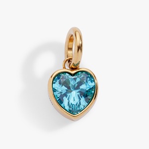 Pendentif en forme de cœur en aquamarine, pierre de naissance de mars, pierre précieuse bleu clair, plaqué or, charme délicat fait à la main, bijoux pour femmes - Product Image 1