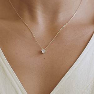 Elegante Collar con Colgante de Diamante Moissanite Solitario Premium, Accesorio de Piedra Preciosa de Lujo - Product Image 3