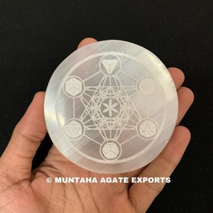 แผ่นชาร์จพลังงานเซเลไนต์คุณภาพพรีเมียม ขนาด 3 นิ้ว สลักลายจักรราศี รูปหัวใจ งานฝีมือจากหินกึ่งมีค่า - Product Image 2