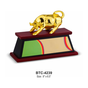 Wholesale High-Demand Golden Corporate Bull Mesh Desk <b>Organizer</b> Durable Metal Table Top Decoration Corporate Style - Product Image 3