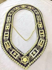 Collar de cadena Past Commandress DOI PHA - Chapado en oro sobre material de terciopelo morado, tipo de metal chapado en oro - Product Image 5