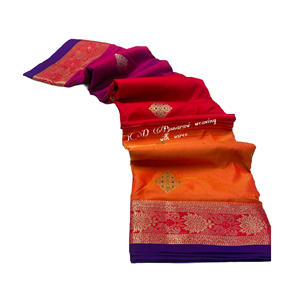 Banarasi Saree avec Blouse en soie - Product Image 1