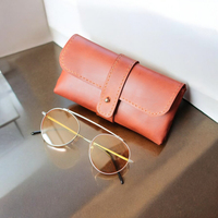 Couvre-lunettes en cuir véritable de haute qualité Couvre-lunettes en cuir véritable fait à la main Vintage Sunglass Case Eyeglass Cover Minimalist Case
