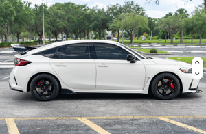 HONDA CIVIC TYPE R 2023 d'occasion en bon état, conduite à gauche/droite - Product Image 2