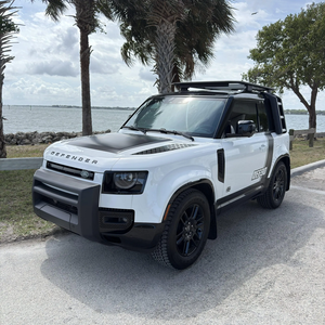 (W&T) PROMOCIÓN Venta de Autos Usados 2023 Land Rover Defender 90 Trophy Edition 90 X-Dynamic SE SUV AUTO USADO - Product Image 5