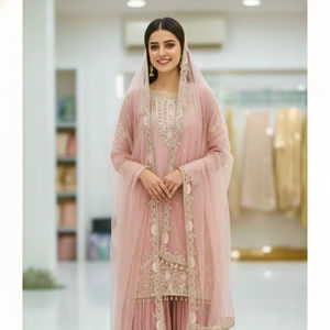 Ensemble haut et palazzo en faux georgette chinoise avec travail de sequins, perles moti, travail manuel et dentelle fantaisie, et dupatta en filet avec travail de rivets et perles moti. - Product Image 1