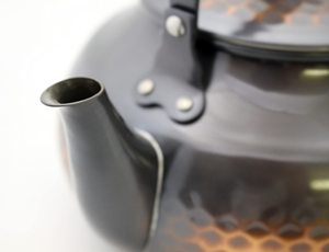 2L Japanese Pure Copper Hammered <b>Kettle</b> Easy to Clean Made in Japan <b>Water</b> <b>Kettle</b> Gift Box Packaging - Product Image 5