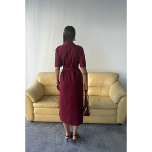 ชุดเดรสแขนสั้นสีเบอร์กันดี TENCEL ติดกระดุมด้านหน้า เหมาะสำหรับใส่ทำงาน - Product Image 1