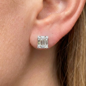 Boucles d'oreilles clous classiques en or blanc 18 carats massif, serties de diamants naturels taille baguette et taille ronde, mosaïque, bijoux fins pour hommes - Product Image 2