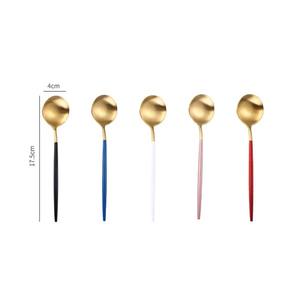 Ensemble de couteaux fourchette cuillère multicolore de qualité supérieure pour événements de mariage Restaurants maisons restauration et présentations de table élégantes vaisselle - Product Image 5