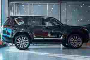 2024 L-exus LX 600 AWD Manual usado con interior de cuero claro y oscuro gasolina y combustible de gas R15 tamaño de neumático dirección izquierda - Product Image 6