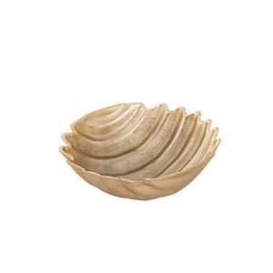Bol de service décoratif en laiton de luxe rustique avec texture striée au design inspiré de la coquille et finition brillante - Product Image 1