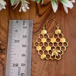 Boucle d'oreille en laiton doré en nid d'abeille, boucles d'oreilles bohème Hippie Chic Dangle bijoux pour femmes - Product Image 2
