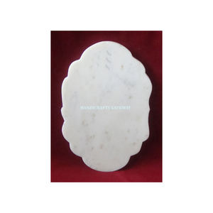 Planche à découper en marbre blanc avec finition fine et polissage lisse, design personnalisé, forme sur mesure, pour usage domestique et hôtelier - Product Image 1